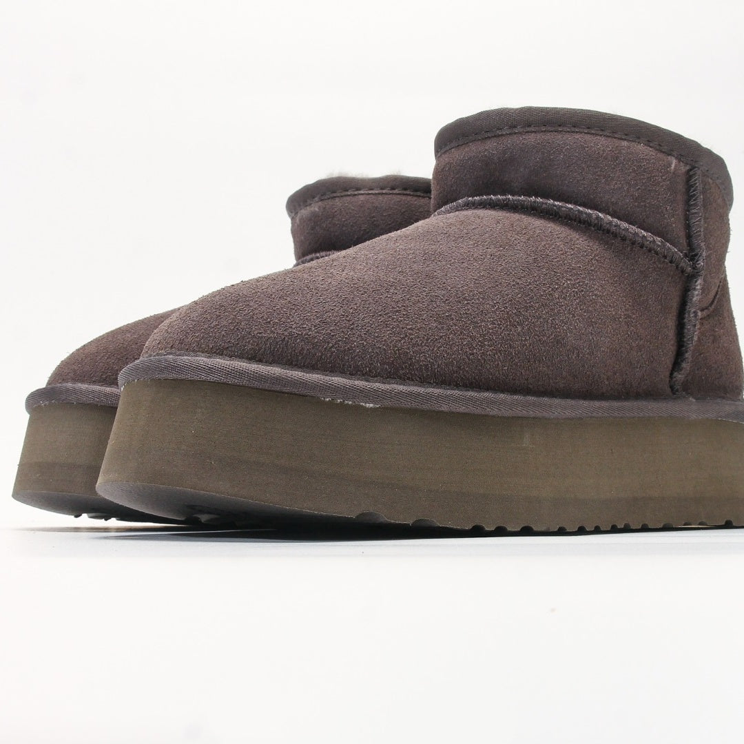 UGG Classic Ultra Mini Boot - Grey